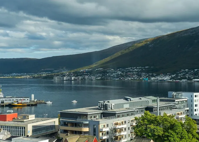North Estate Elvegata - Stunning View * Tromsø
